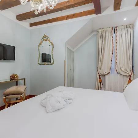 Ca' Dell'arte Hotel *